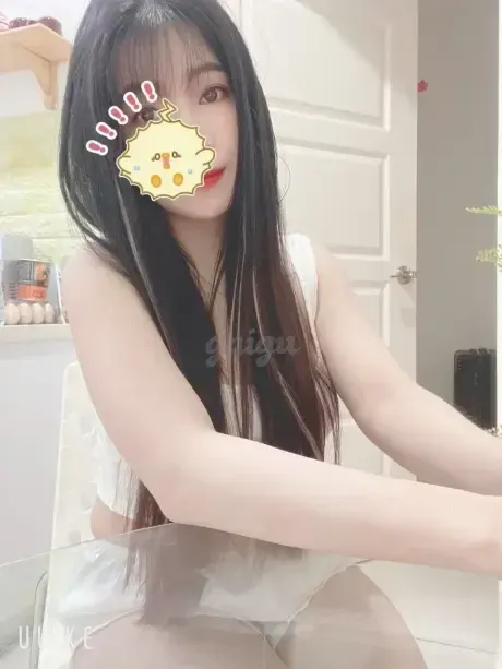 Tường Vy 2